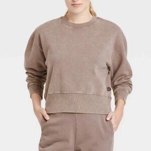 JoyLab distressed cropped pullover